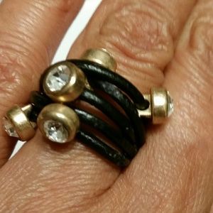 Fashionable leader ring 💍💎